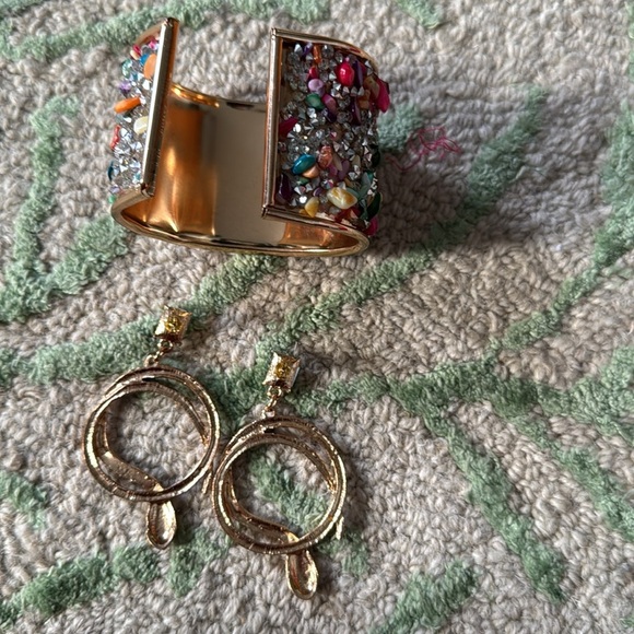 Coiled snake earrings and semi precious stone cuff bracelet set - Picture 2 of 5